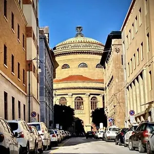 Un Raggio Di Sole Al Massimo , Palerme Italie
